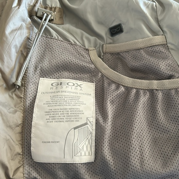 Geox Respira Lightweight Jacket - Picture 5 of 17